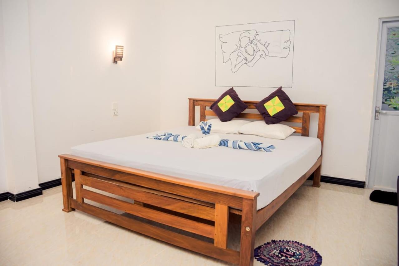 Thatched Villa Tangalle Chambre photo